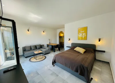 MIRA|MORE Apartment Innenansicht